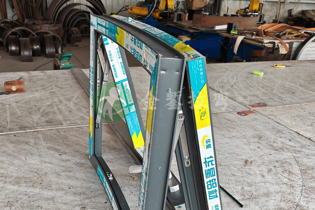 幕墻開啟扇拉彎