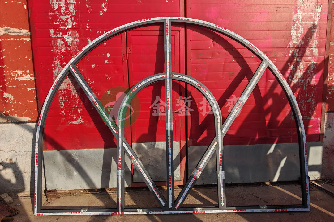 斷橋鋁圓弧窗拉彎