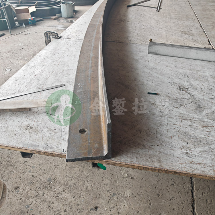 160X160X14角鋼拉彎